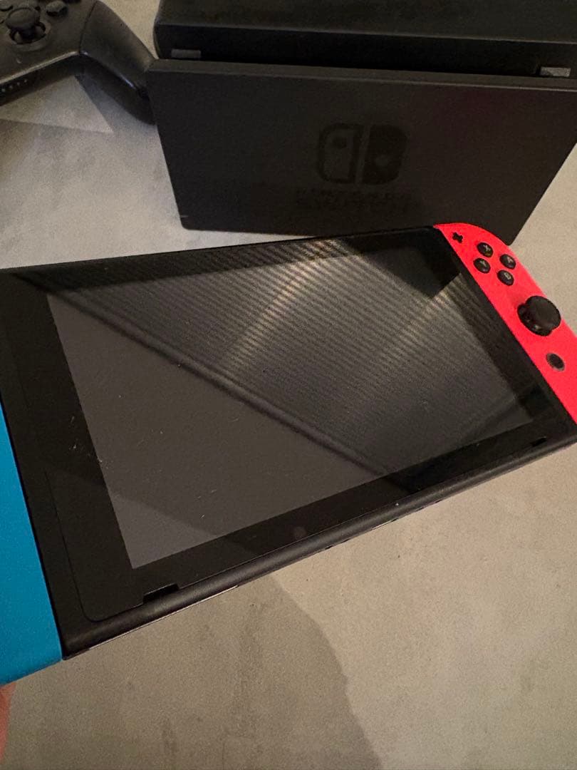 Nintendo Switch本体＆電源ケーブル、コントローラー付