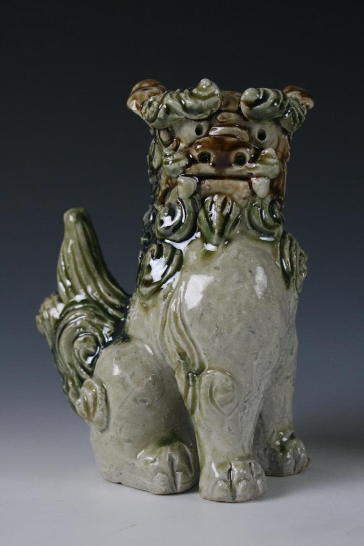 人間国宝金城次郎一門　金城敏徳 作　青磁色付立シーサー（中）1対