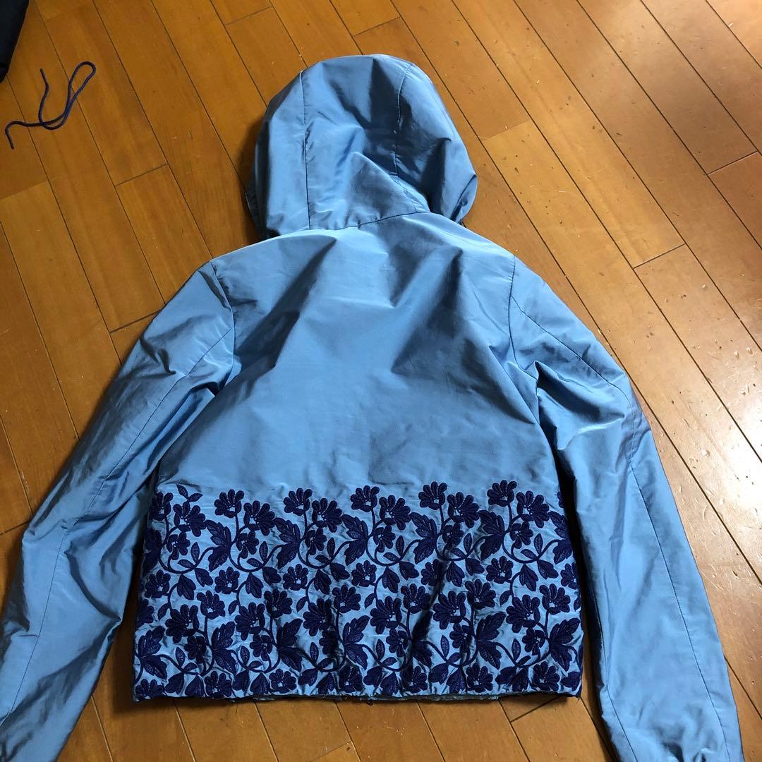 MONCLER 水色 刺繍 フード付きジャケット