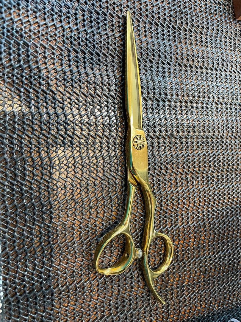 美容シザー　カットシザー