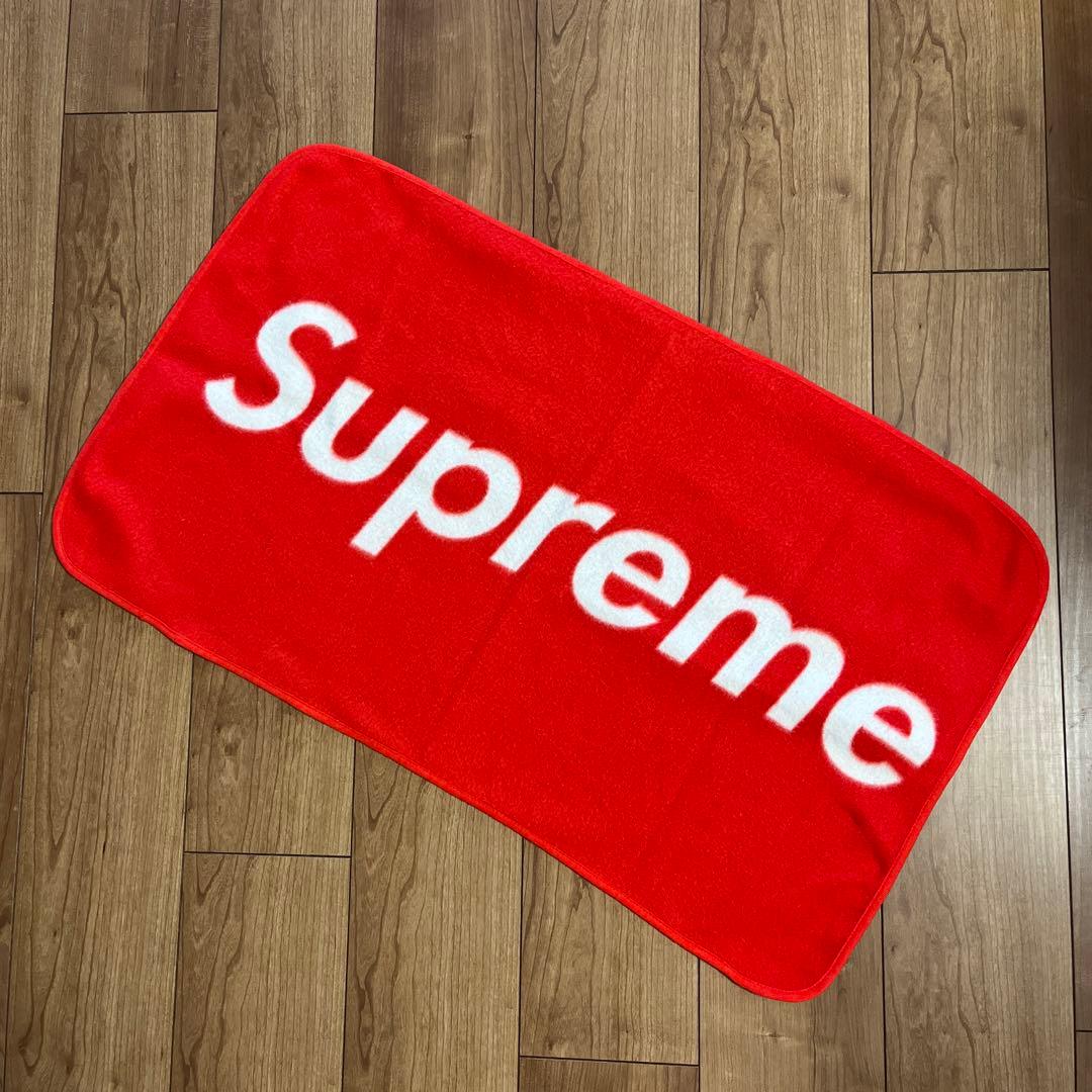 超レア supreme 顧客限定 マット 非売品 ノベルティ