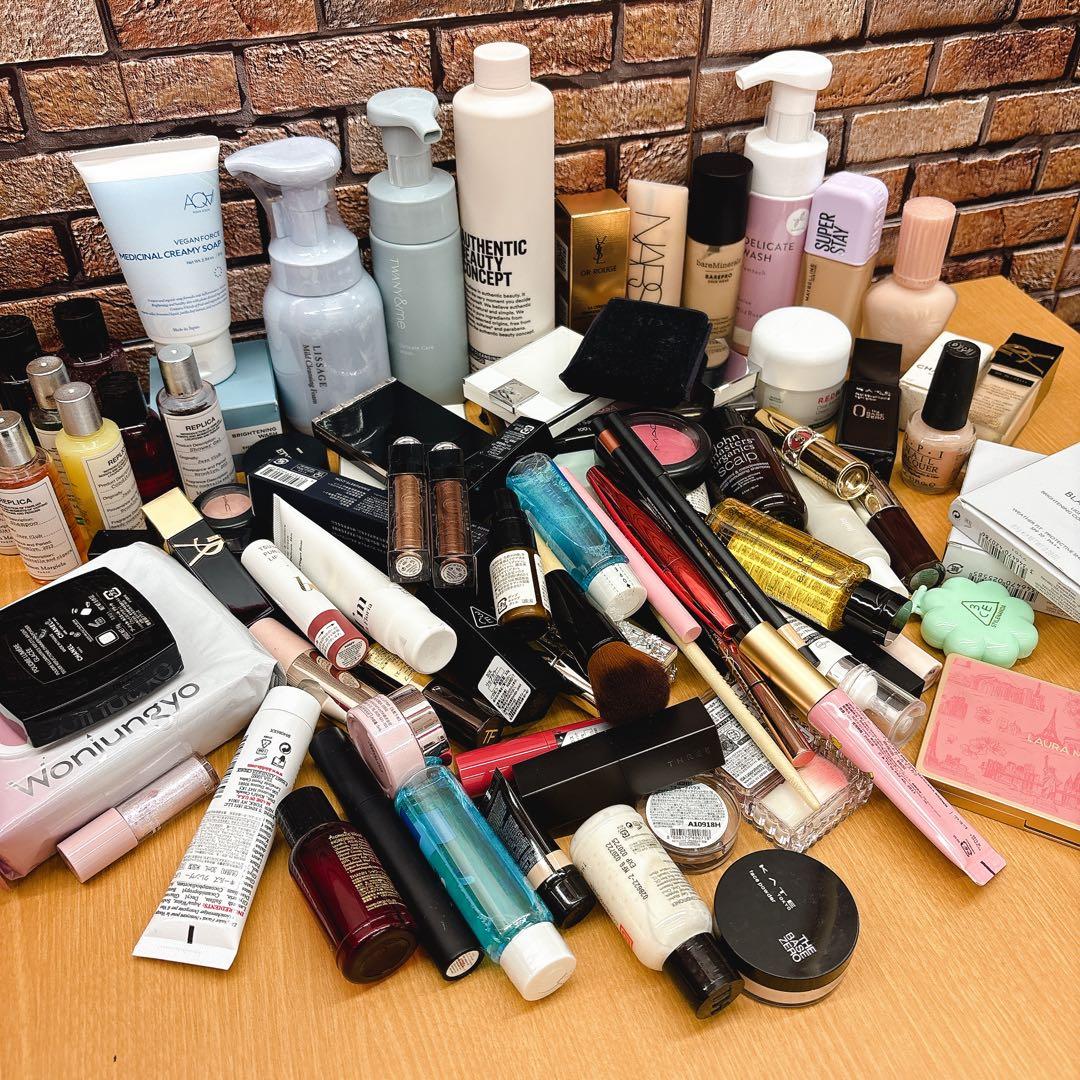 ☆デパコス多め！　コスメ大量まとめ売り　約60点！！