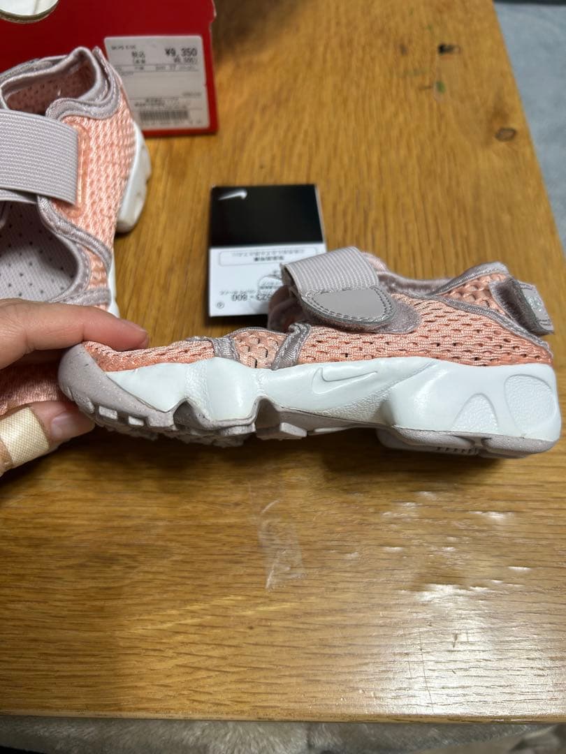 Nike ピンク スニーカー 17センチ　NIKEエアリフト2