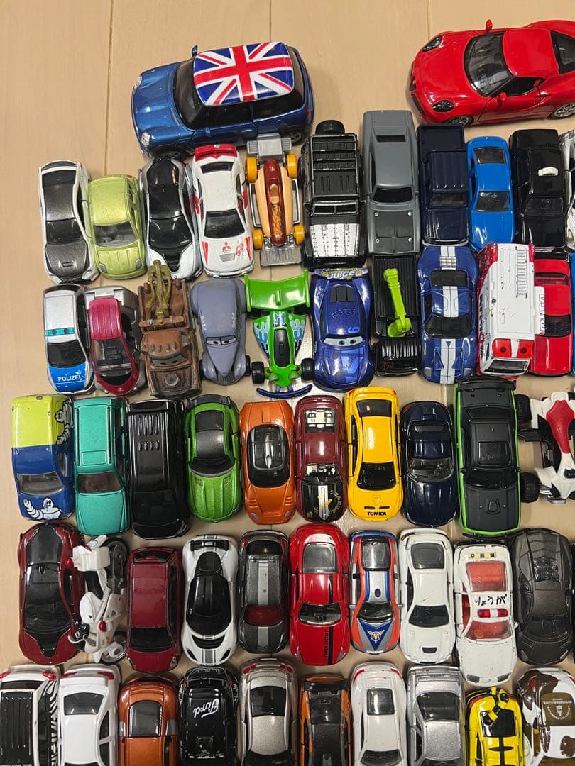 トミカ ミニカー まとめ売り 150台以上