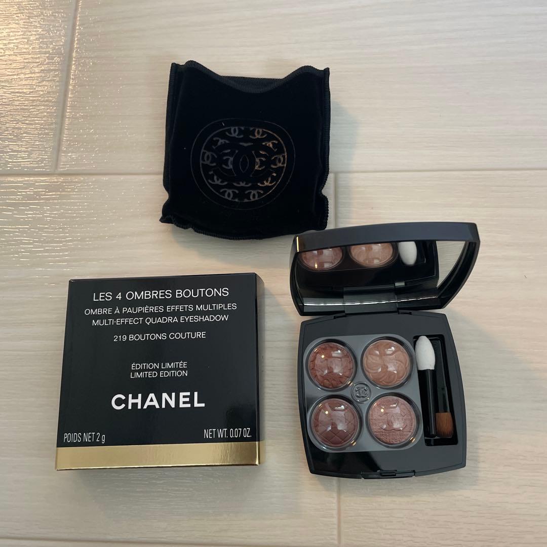 シャネル　レ　キャトル　オンブル　ブトン 219 アイシャドウパレット