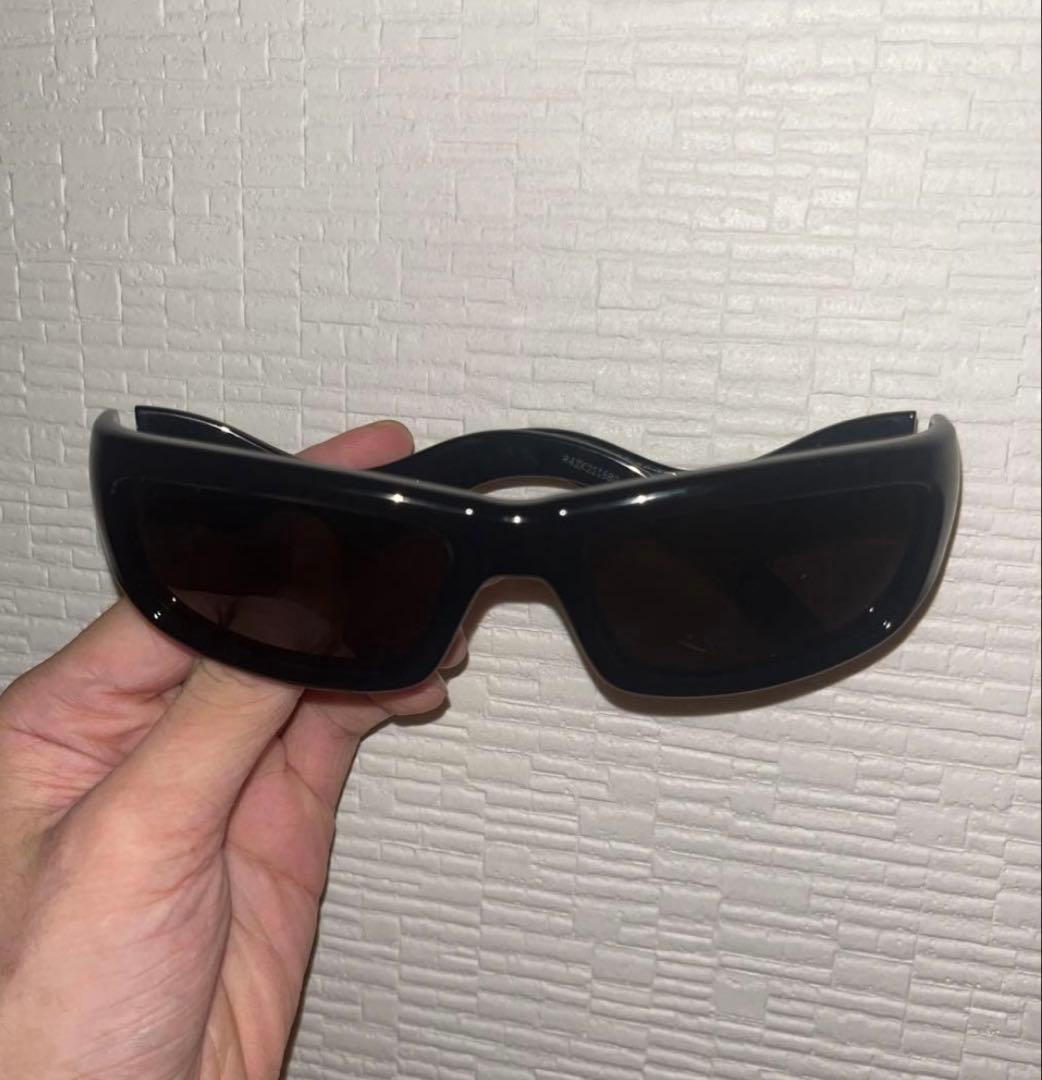 BALENCIAGA HAMPTONS SQUAREサングラス　篠塚辰樹