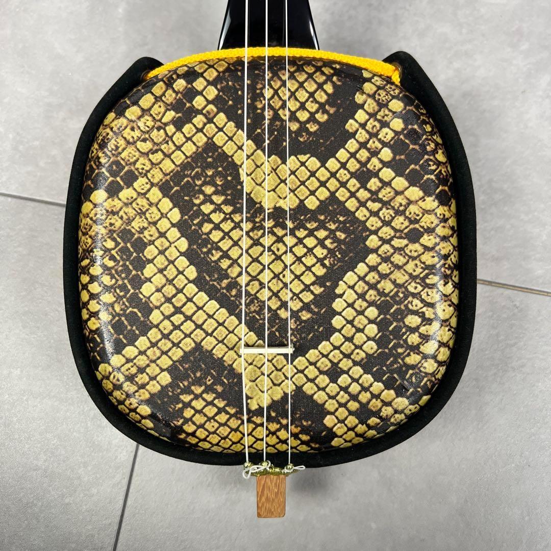 初心者おすすめ　美品　沖縄三線　初心者　2WAYセミハードケース　人口皮　うま