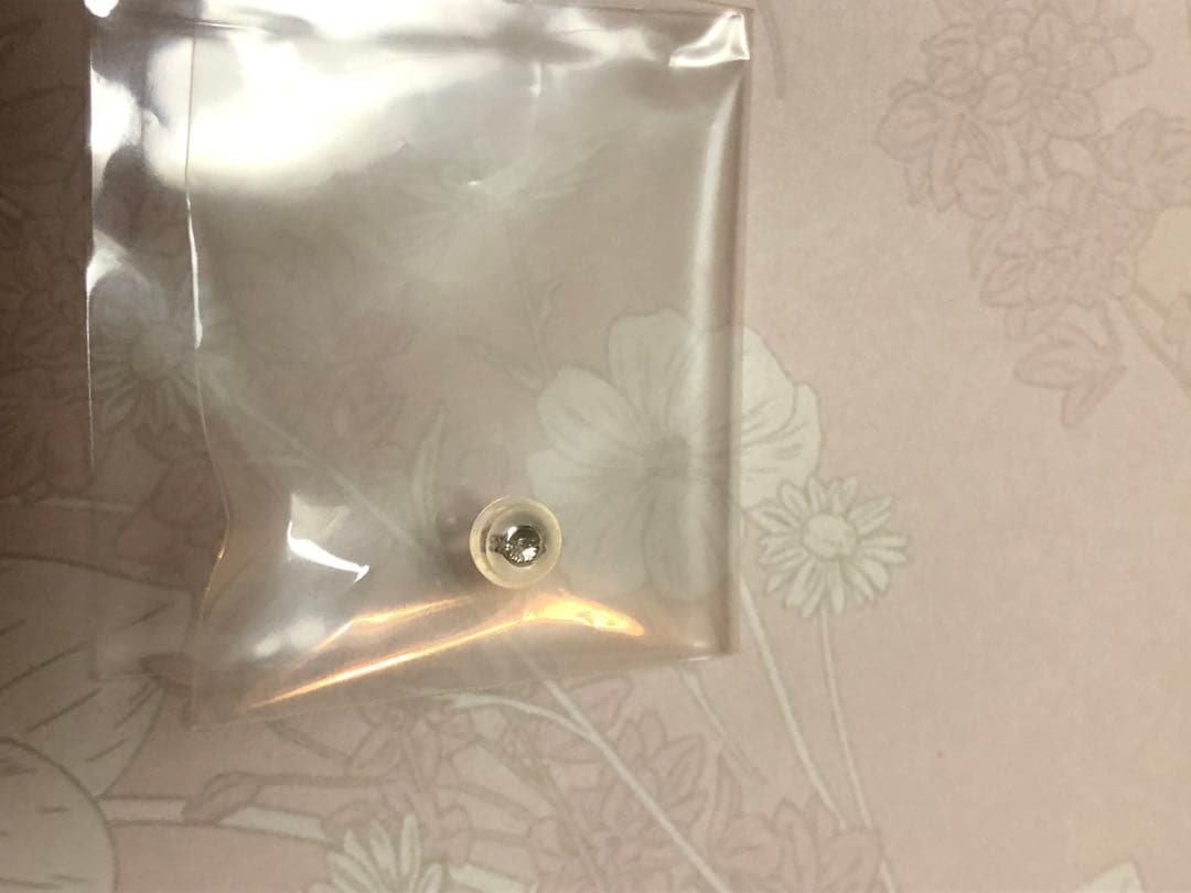 PT900 天然ブラックダイヤ0.5カラットピアス刻印あり 品質保証書 片耳用