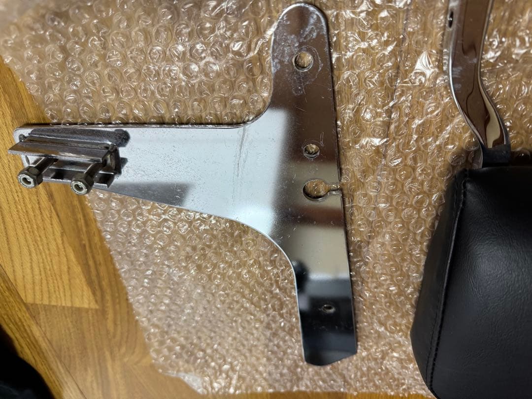 ハーレー用バックレスト 純正　2014年〜