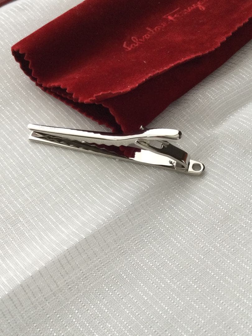 新品 フェラガモ Salvatore Ferragamo ネクタイピン シルバー
