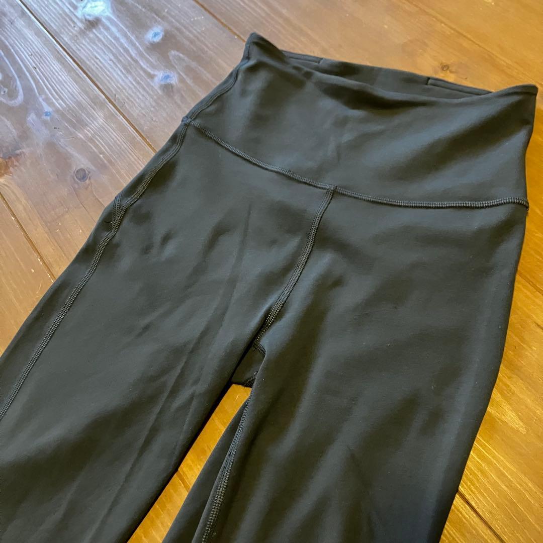 ルルレモン　フレアパンツ　xs