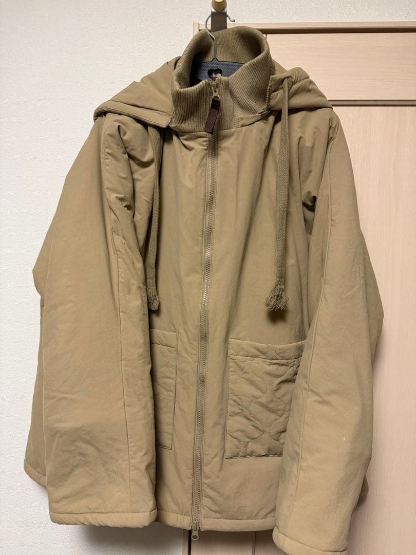 be with M ミリアウター　ベージュ