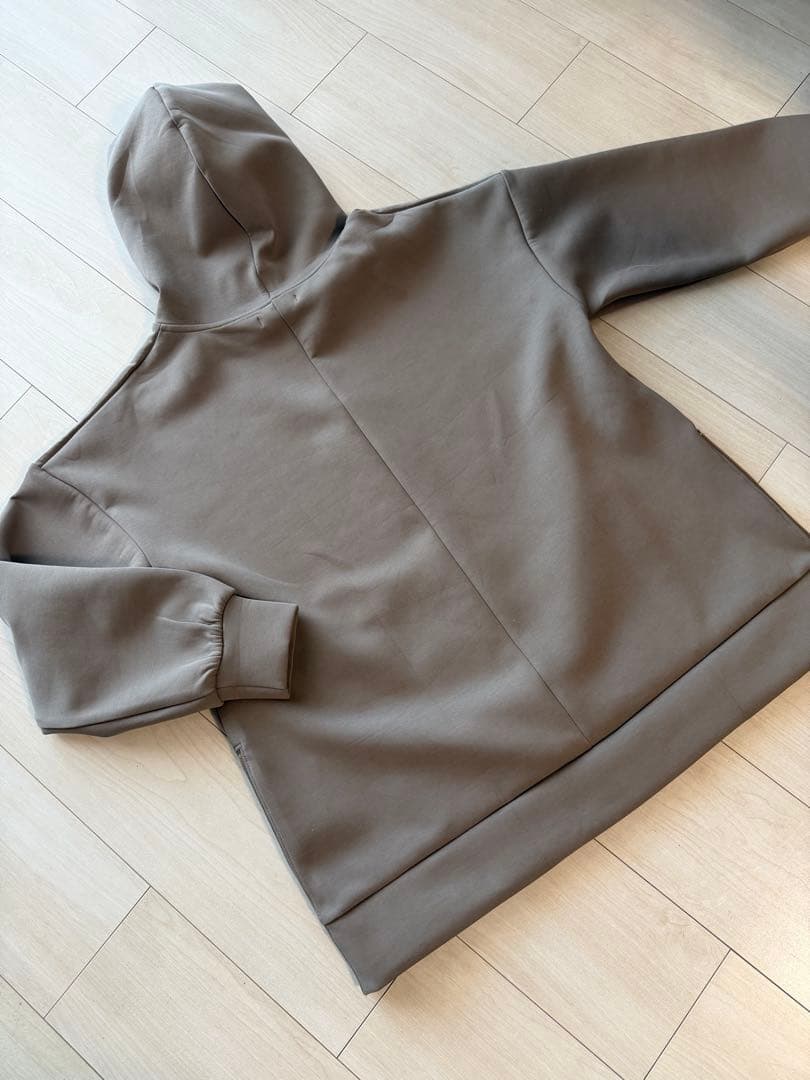 Emma Taylor エマテイラー サイドジップダンボールニットフー　モカ