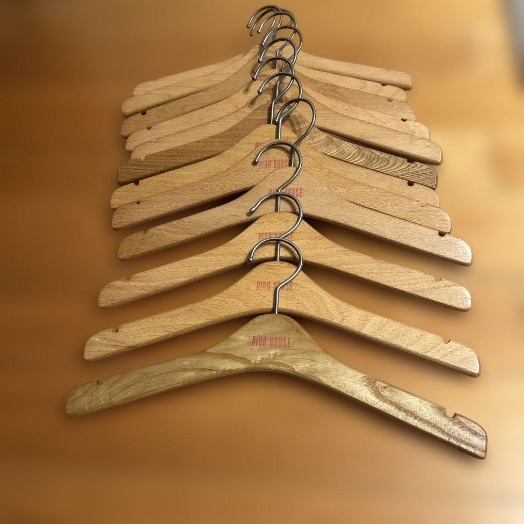 ピンクハウスハンガー13本セット　超美品 天然木にピンクのロゴ