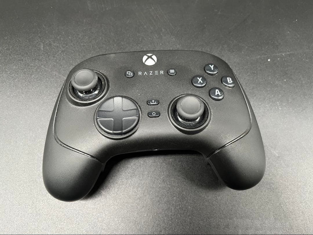 ◇RAZER WOLVERINE V3PRO コントローラー　RZ06-0520