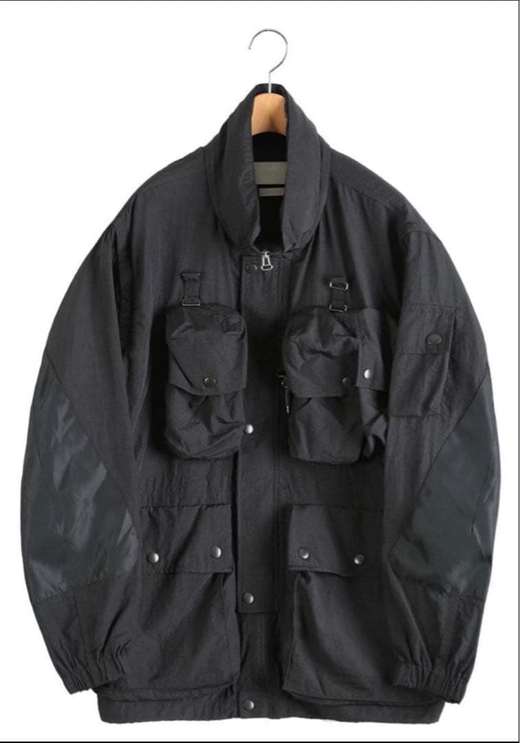 【最終価格】YOKE MULTI POCKETS UTILITY BLOUSON
