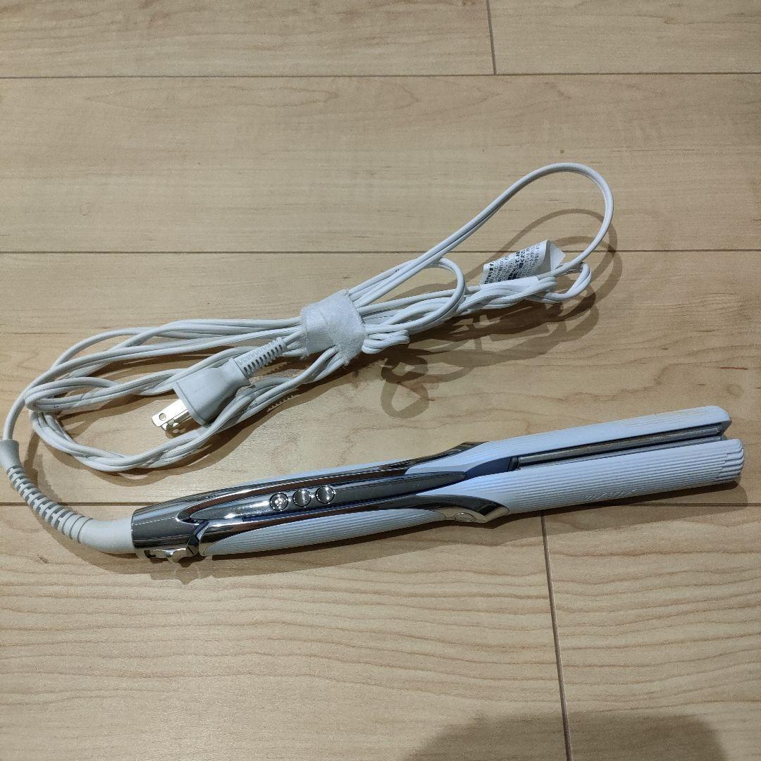 Refa　美品　ホワイト ストレートヘアアイロンプロ　最新モデル