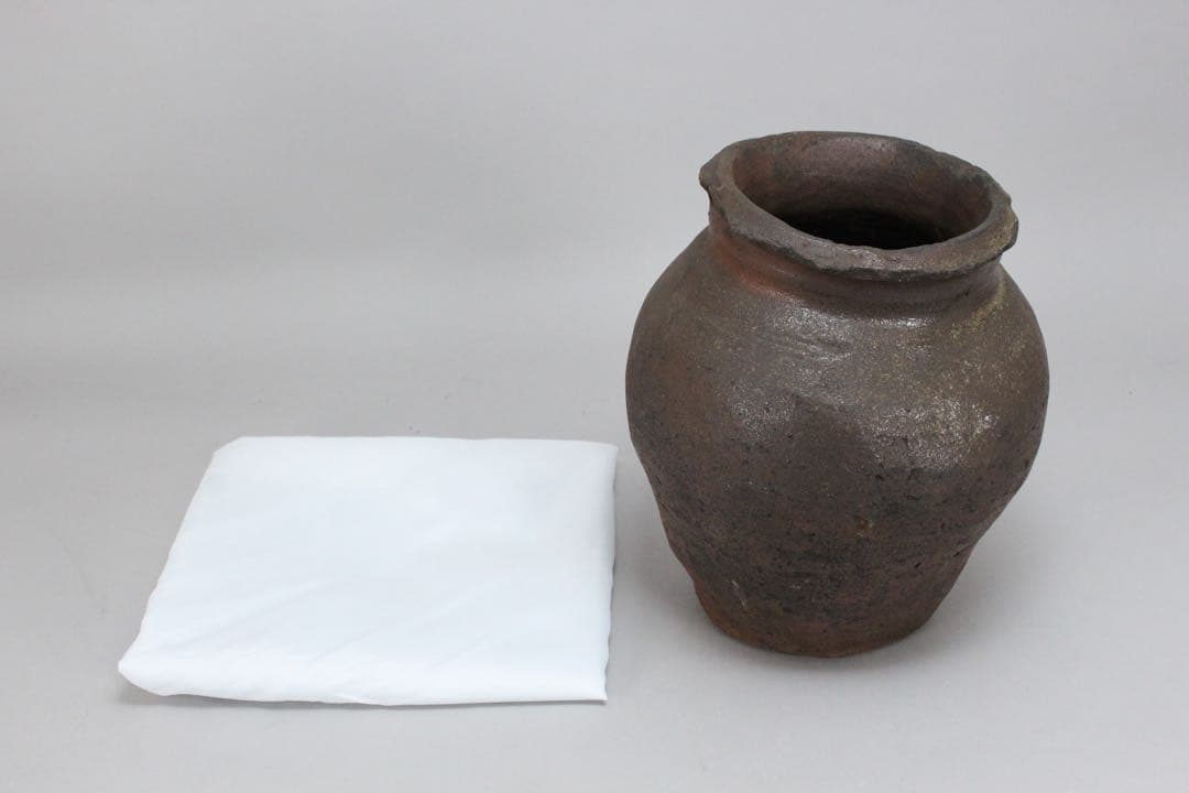 No5593 時代　壷　高さ24.5cm 常滑　備前　花器　陶磁器　送料無料