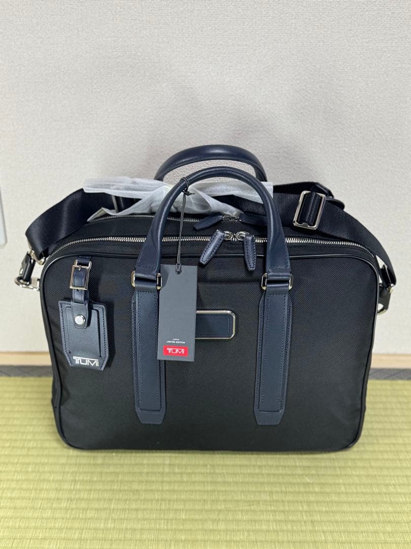 新品 TUMI Jarvis デラックス・ラックトップ・ブリーフ