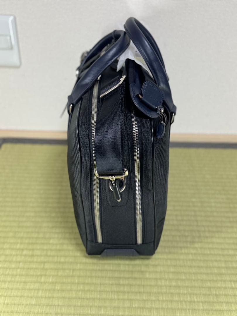新品 TUMI Jarvis デラックス・ラックトップ・ブリーフ