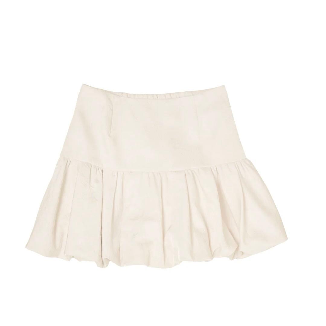 ハーリップトゥ　スカート エクリュ　新品　タグ付き