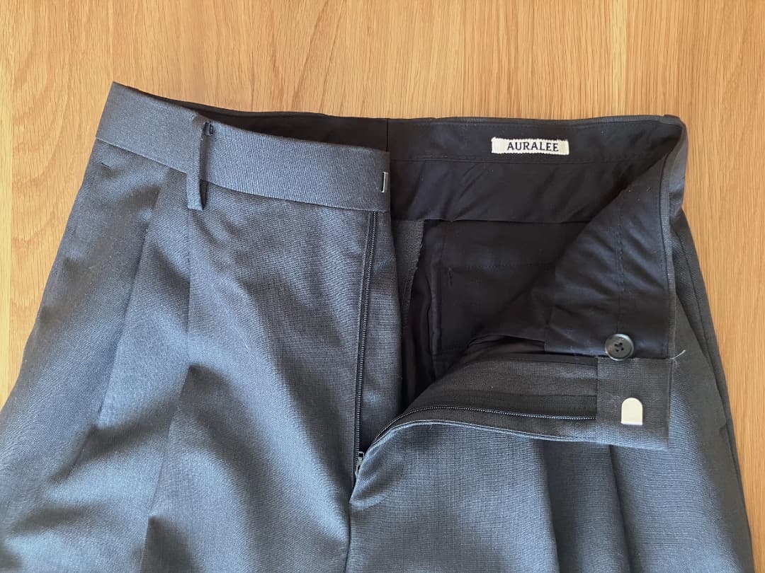 パンツ AURALEE / Bluefaced Wool Wide Slacks