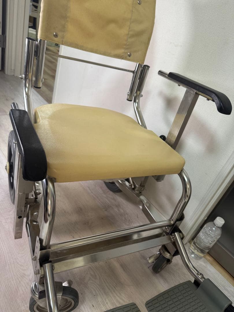 介護　入浴車椅子　シャワーキャリー ステンレス製入浴用車椅子折りたたみ式