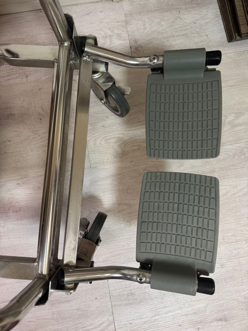 介護　入浴車椅子　シャワーキャリー ステンレス製入浴用車椅子折りたたみ式