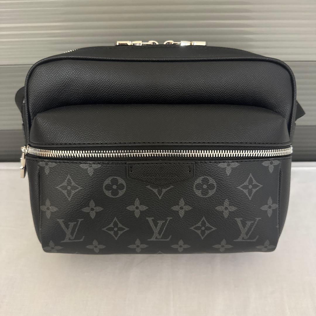 ショルダーバッグ　メッセンジャーバッグ