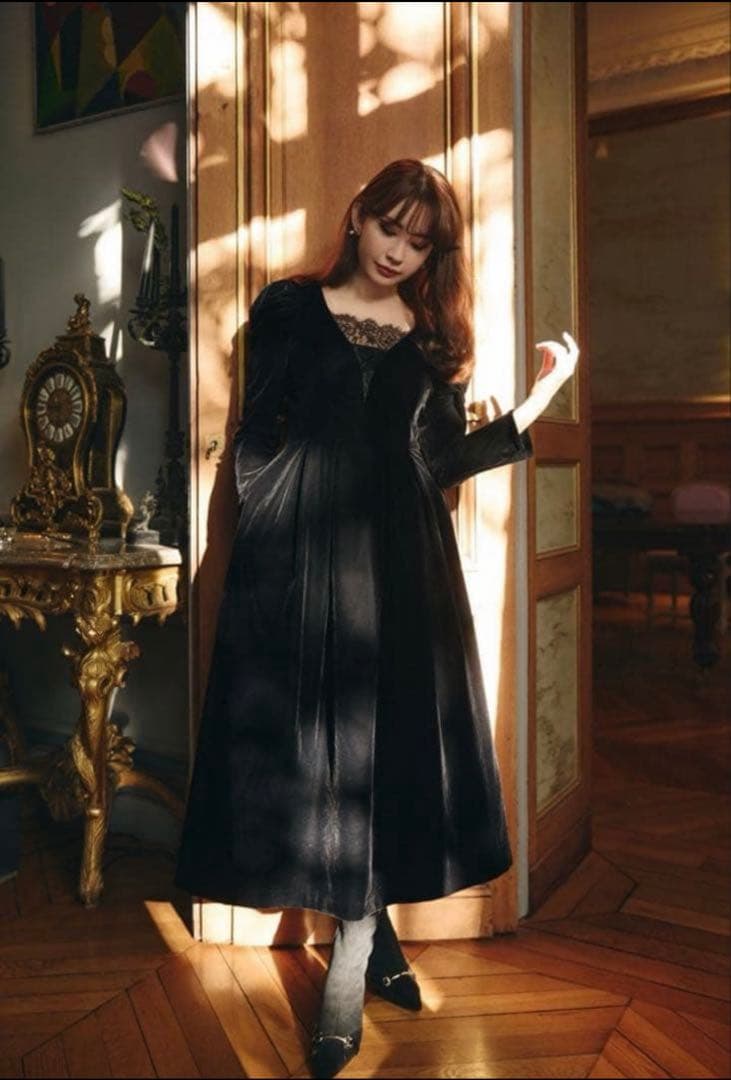 ワンピース Herlipto Royce Velour Long Dress