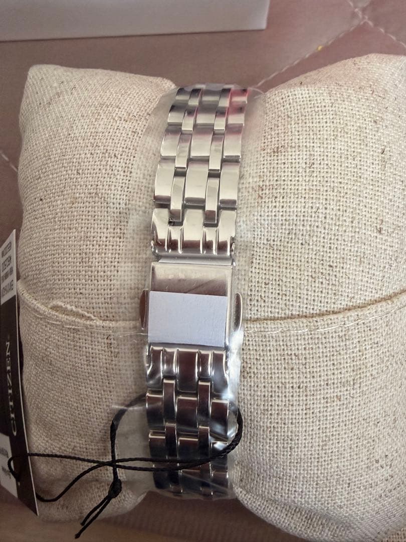 新品　 シチズン 腕時計　EM1016-62W レディースウォッチ　エコドライブ