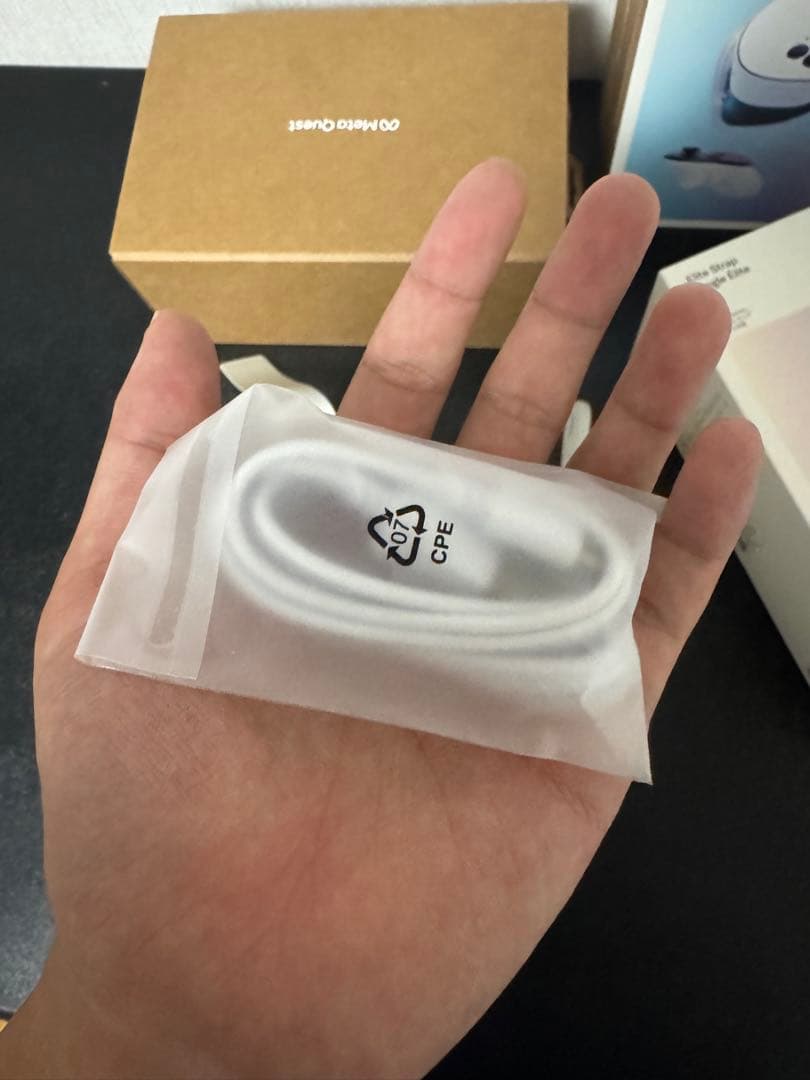 【美品】 Quest 3s ＋ ヘッドストラップ