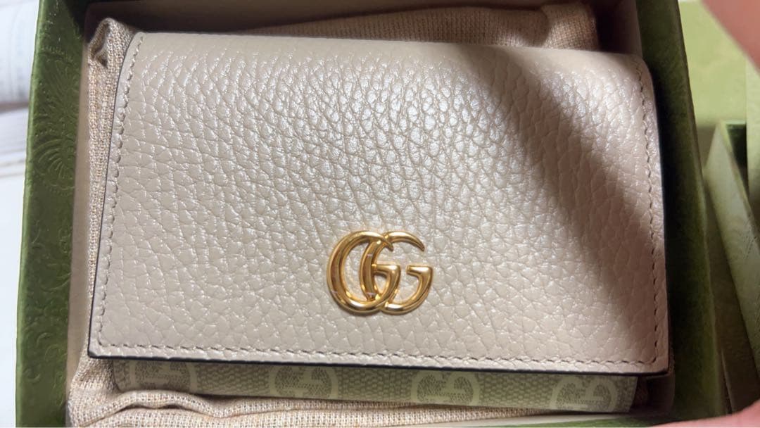 更に再再値下げです！！GUCCI 名刺入れ