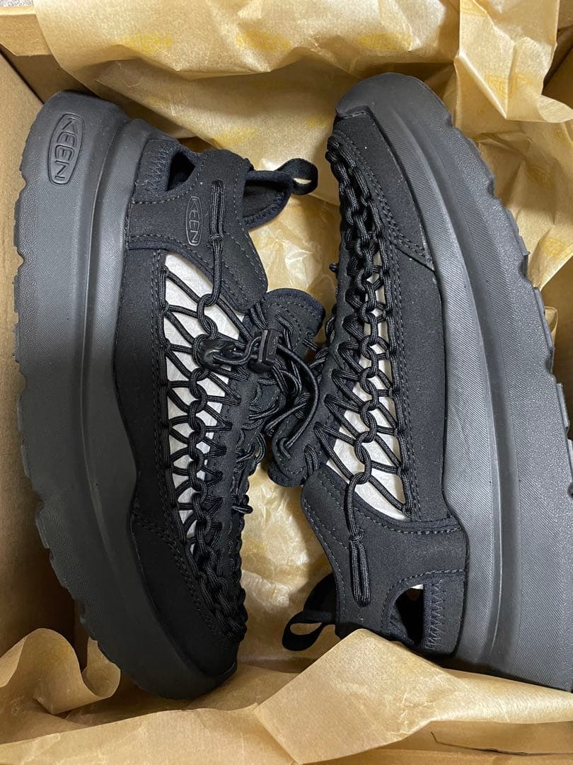 KEEN UNEEK WK / ユニーク ダブルケー / スニーカーサンダル