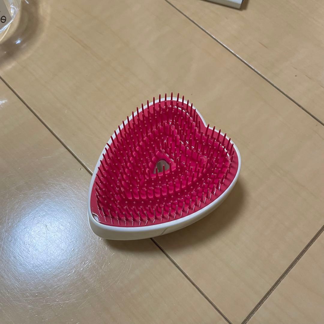 リファ ヘッドマッサージ＆ハートブラシ