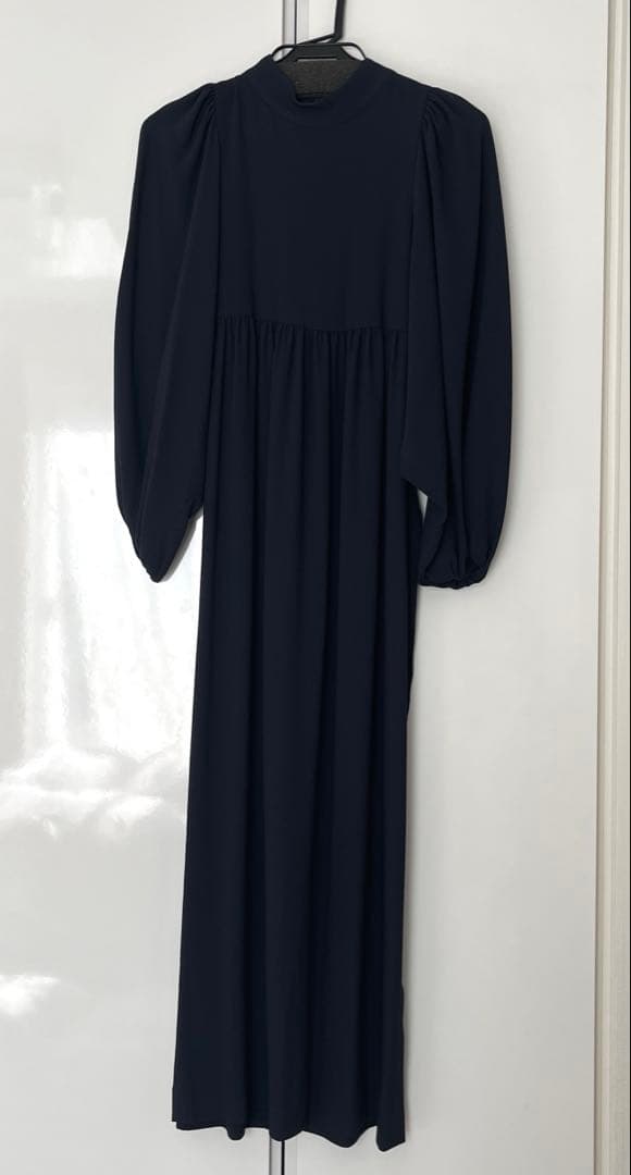 イエナ　アセテートバックサテンジョーゼットワンピース　ネイビー