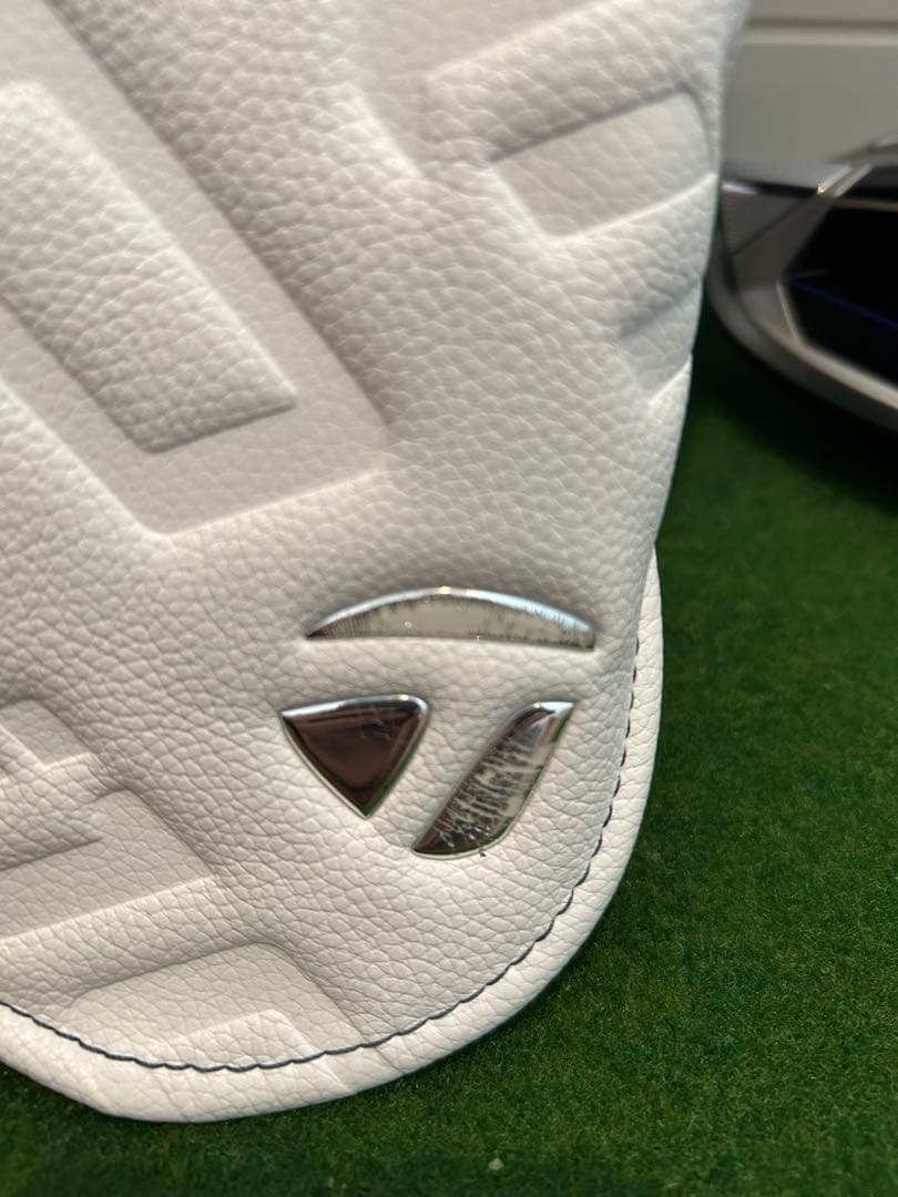 TaylorMade Qi10ドライバーヘッドのみ10.5度 ヘッドカバー付き