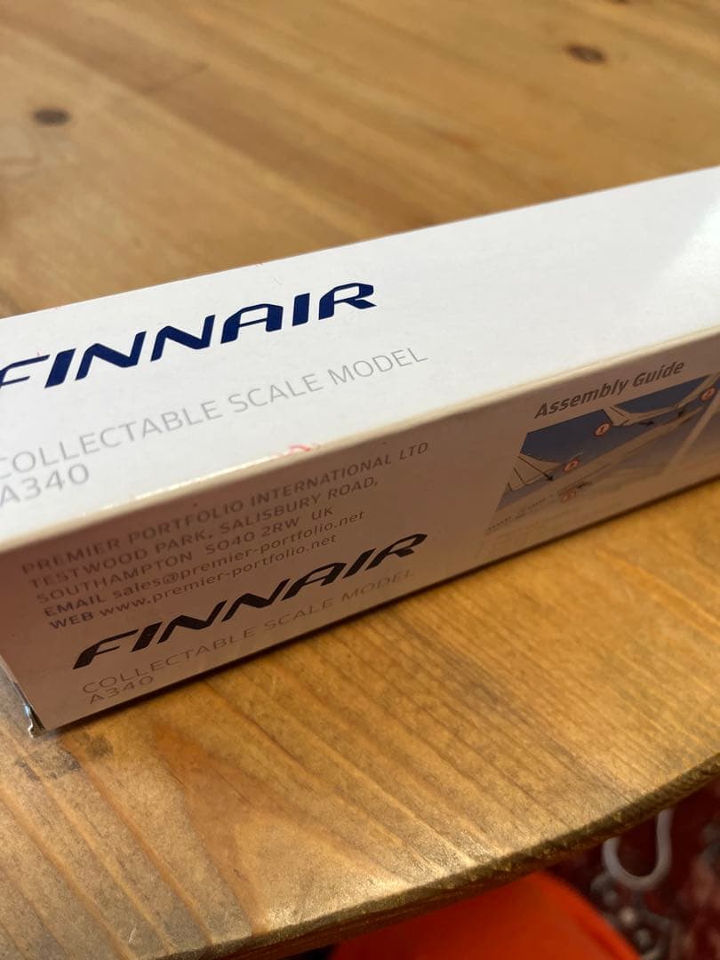 マリメッコ　marimekko フィンエアー　飛行機　プラモデル