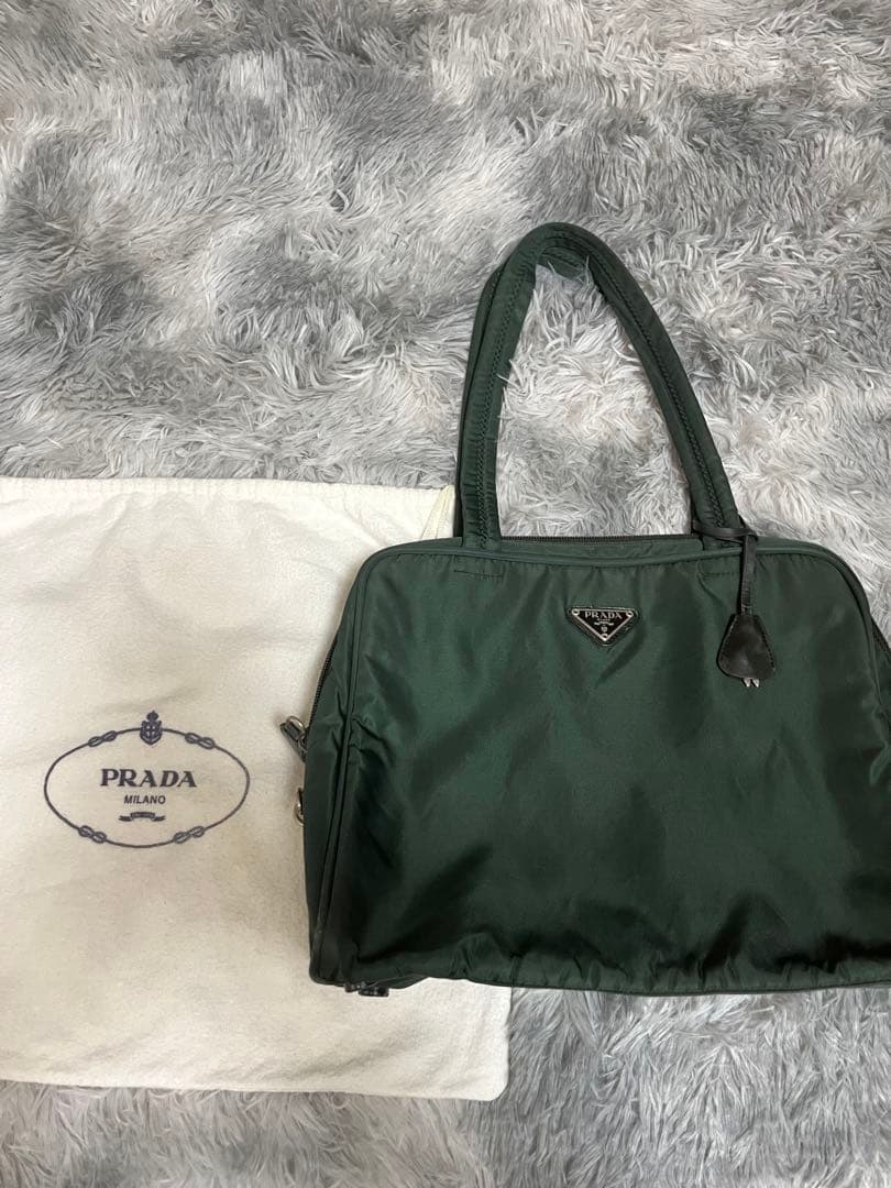 PRADA プラダ　ナイロン　バック　グリーン