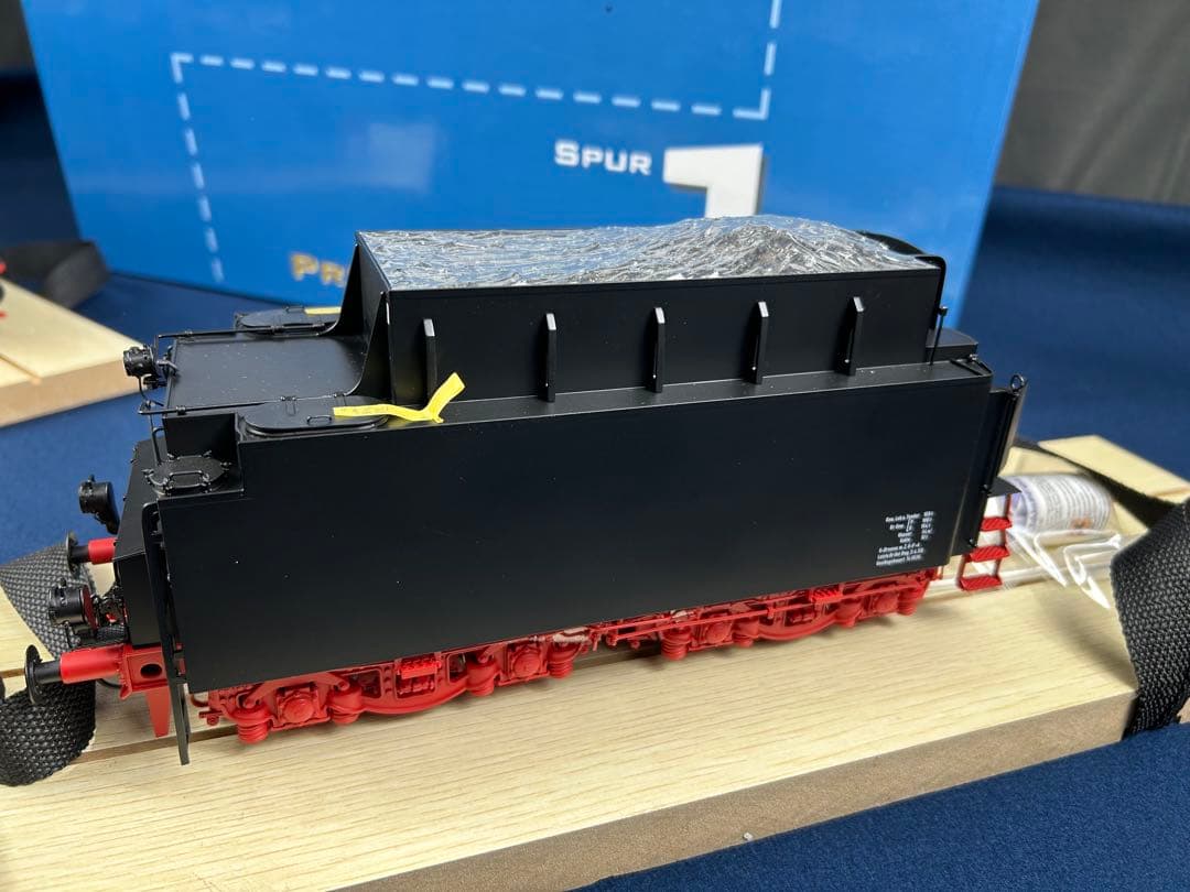 ドイツ 蒸気機関車 KM1 Modellbau BAUREIHE 03