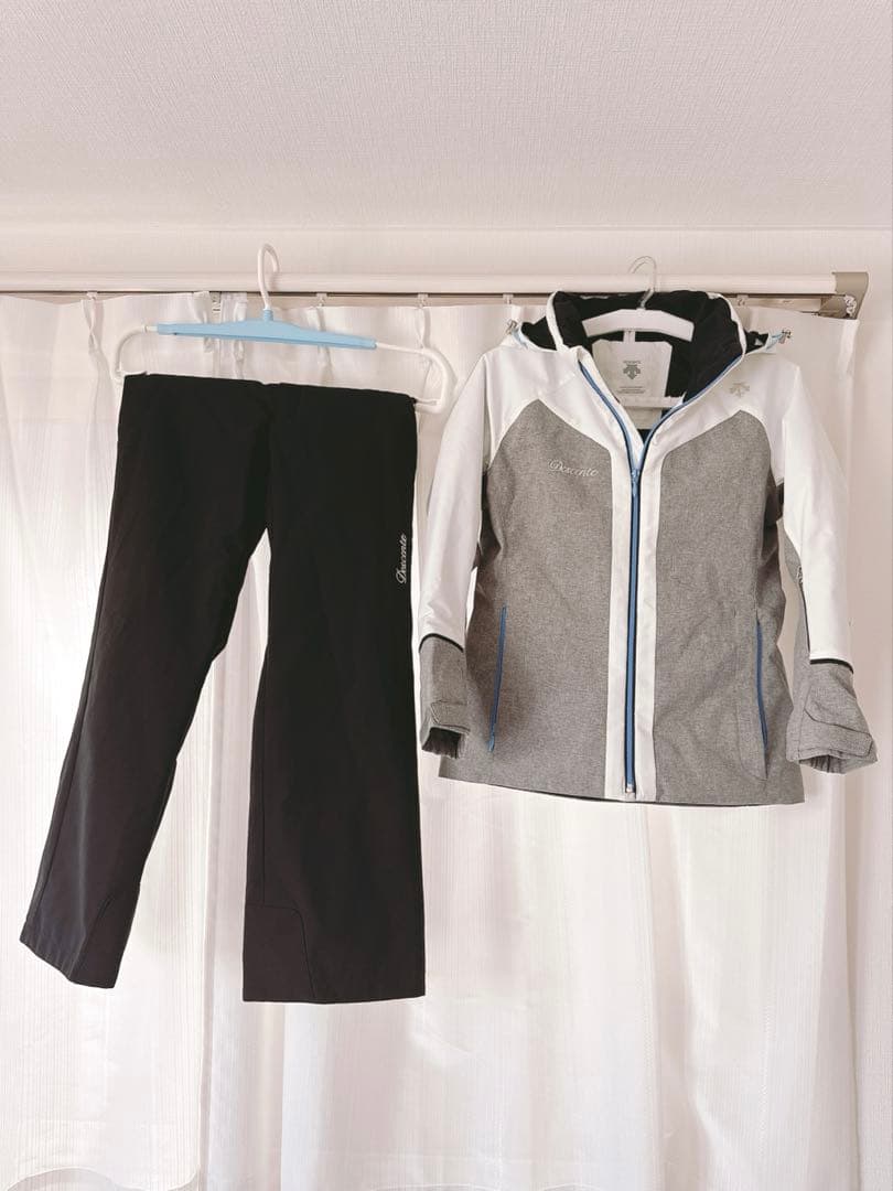 Descente スキーウェアセット　152〜158センチ Sサイズ