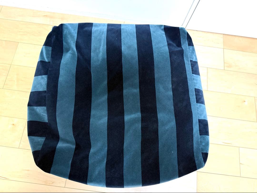 【Cha-hanさま宛】プフ　オットマン　ストライプ