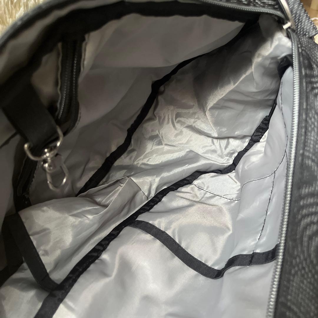 極美品　ヘルシーバックバッグ Mサイズ 9リットル 黒　ブラック