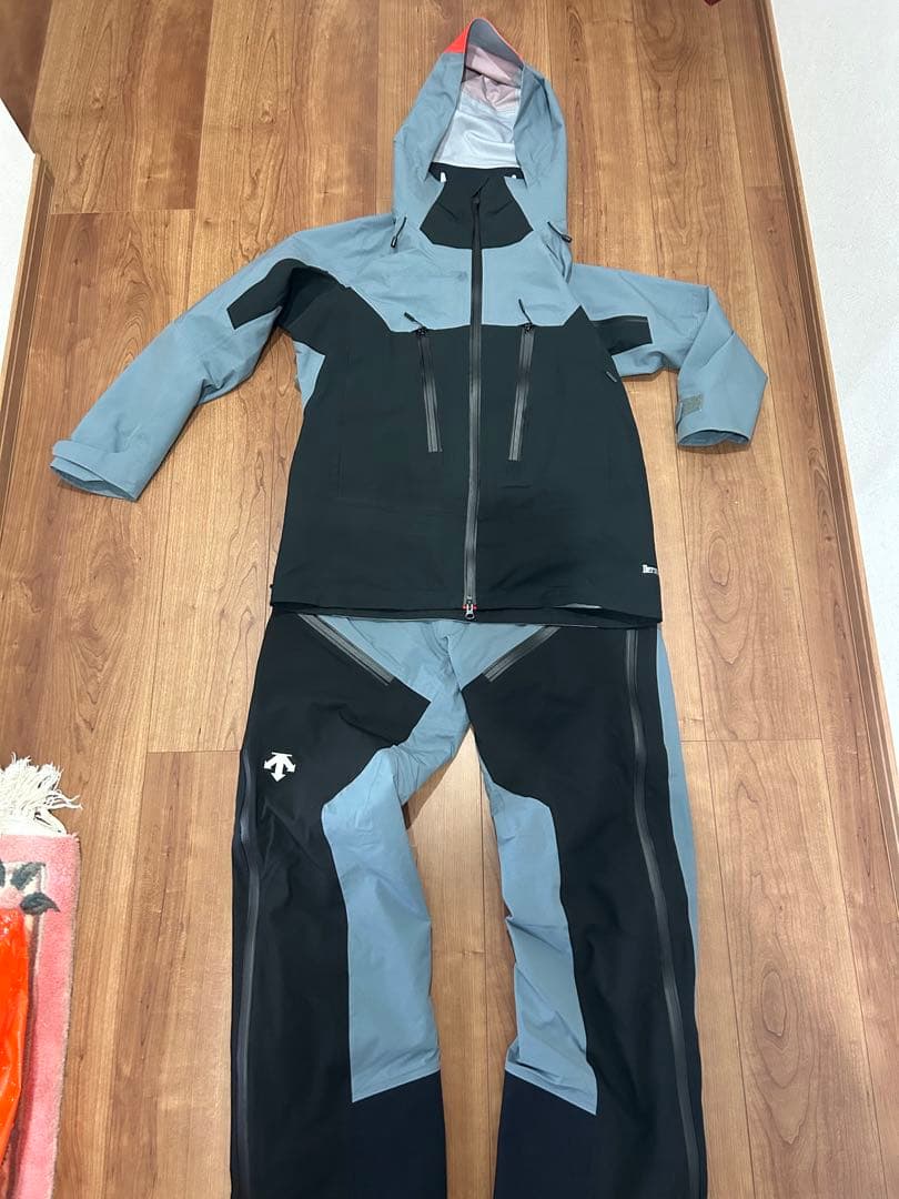 デサント 2024-2025ウエア 岡部哲也選手 武田竜選手 モデル 上下セット