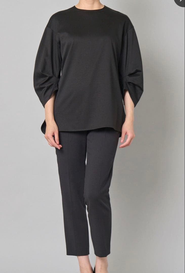 theoryluxe 長袖Tシャツ ブラウス 丈長め ブラック 新品未使用