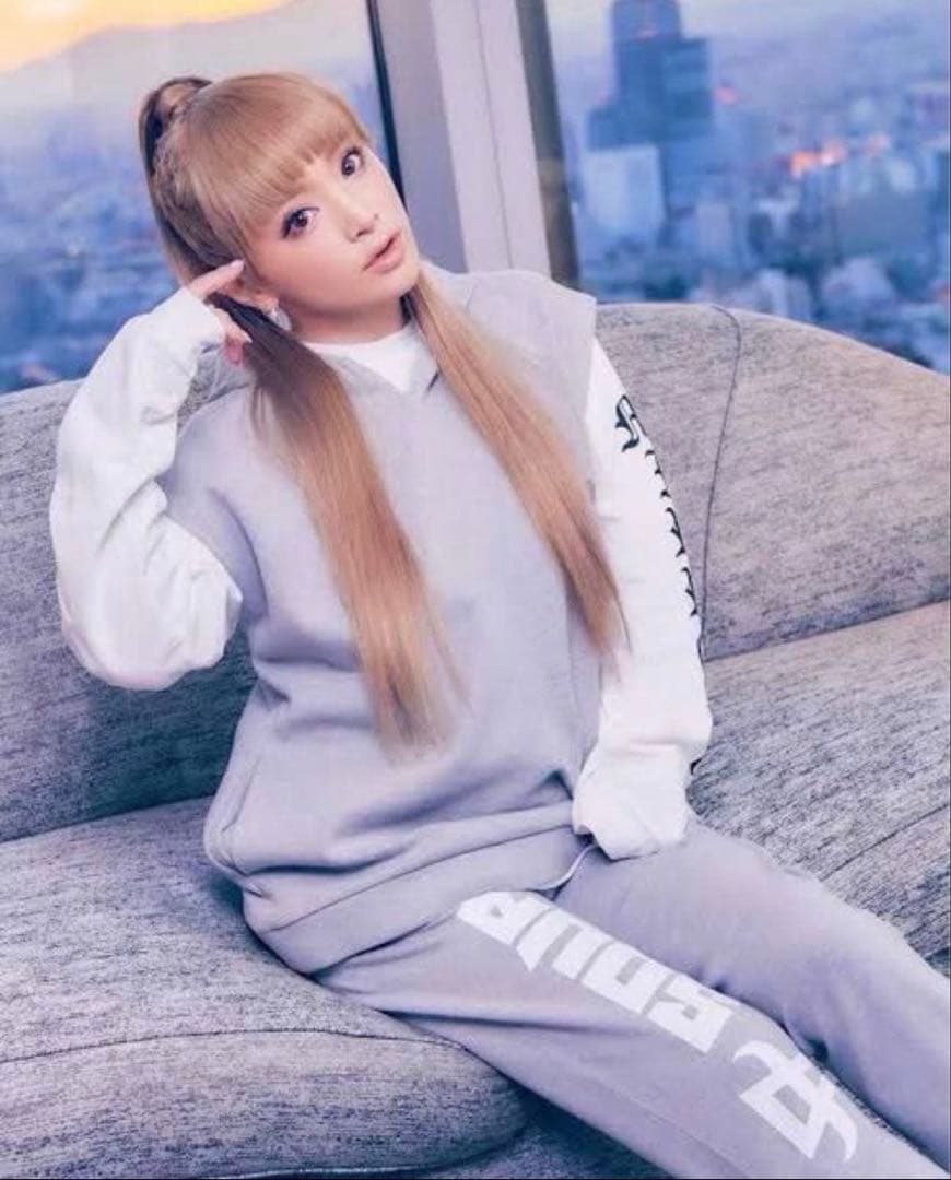 ⭐︎限定SALE⭐︎［新品］「浜崎あゆみ×MIRROR9」 コラボセットアップ（L）