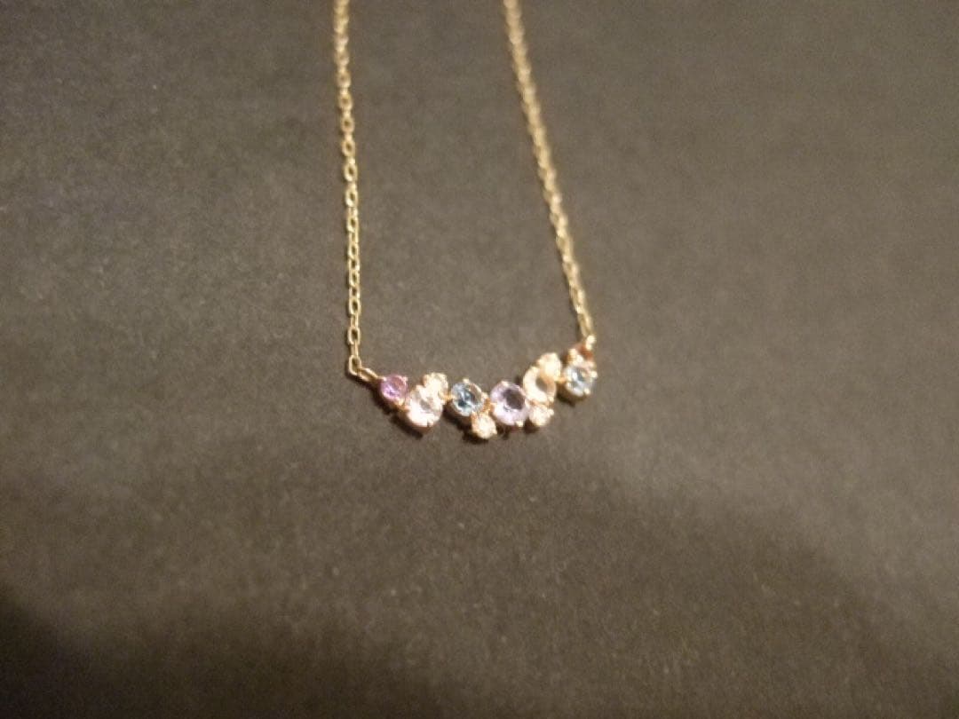 ベリテ　キレイニ　マルチカラーネックレス　VERITE QIREINI K10