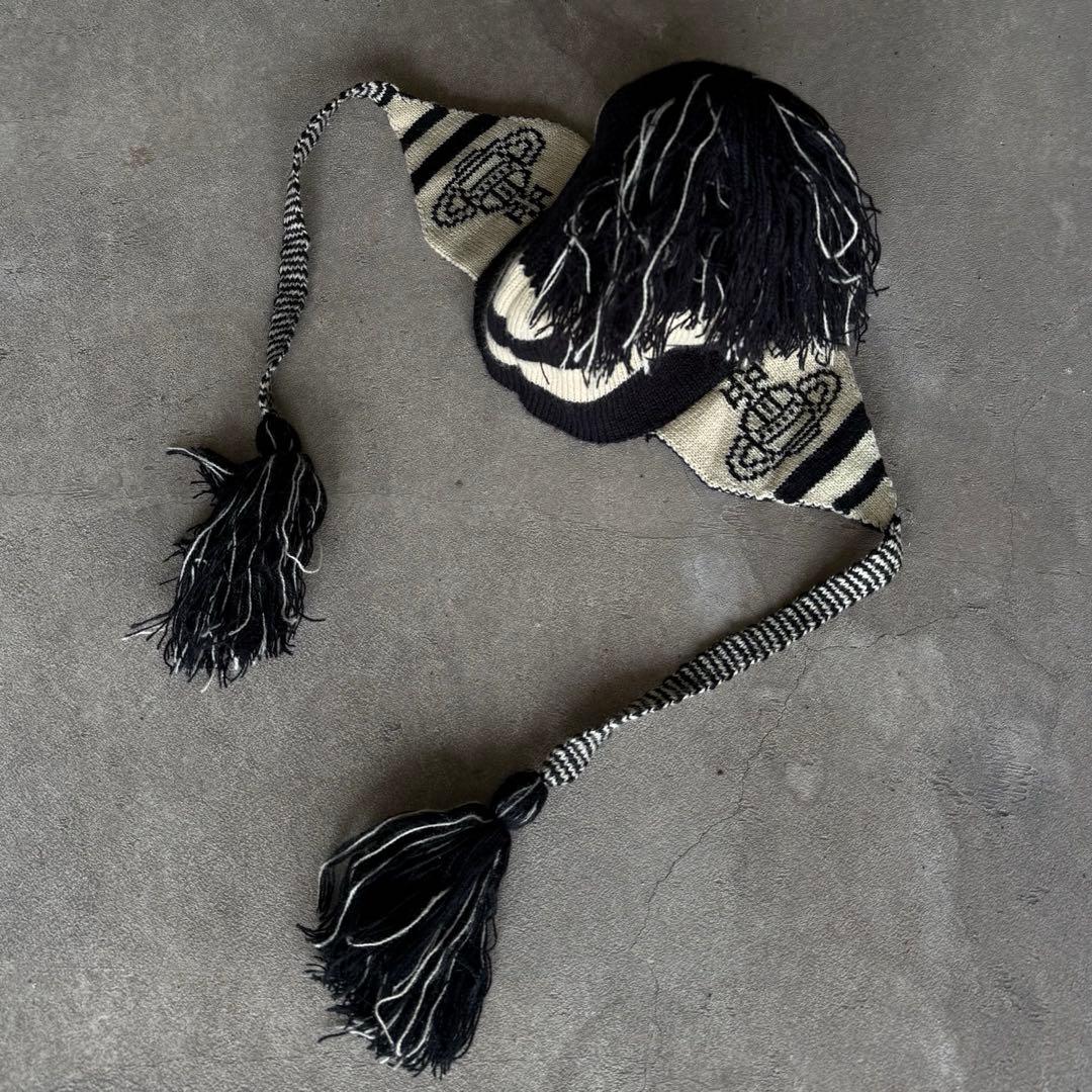 Vivienne Westwood 耳当て付きニット帽　黒×白