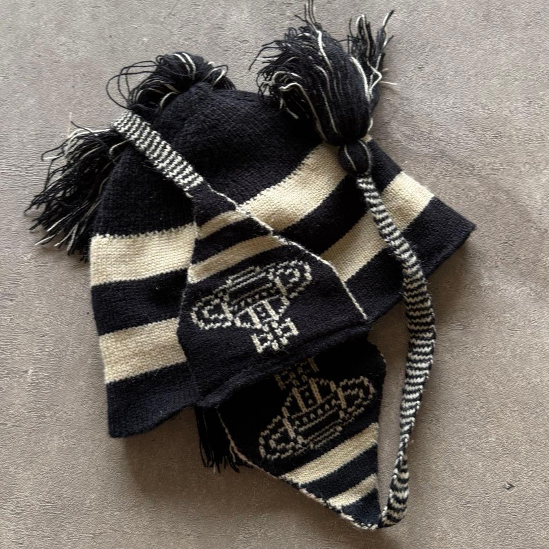 Vivienne Westwood 耳当て付きニット帽　黒×白