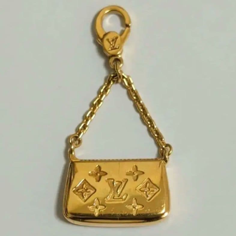 【希少・K18】Louis Vuitton チャーム（Q93062）